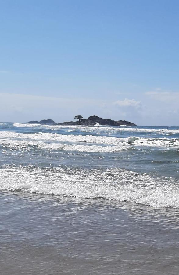 Apartamento Quadra Da Praia - Pitangueiras Гуаружа Екстер'єр фото